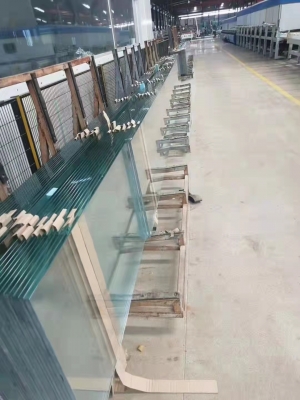 Competitive price Tempered Laminated Glass CE and SGCC Certificated Safety Toughened Clear PVB SGP Laminated Glass Suppliers